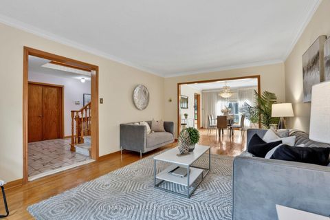 Photo 3 at 11 Greenvale Terrace, West Hill, Toronto