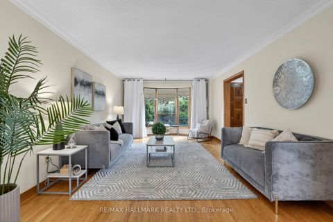 Photo 4 at 11 Greenvale Terrace, West Hill, Toronto