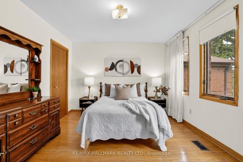 Photo 17 at 11 Greenvale Terrace, West Hill, Toronto