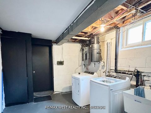 Photo 13 at 25 Bimini Crescent, Black Creek, Toronto