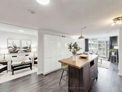 Photo 9 at 529 - 10 Capreol Court, Waterfront Communities C1, Toronto