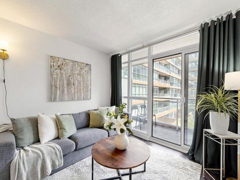 Photo 11 at 529 - 10 Capreol Court, Waterfront Communities C1, Toronto
