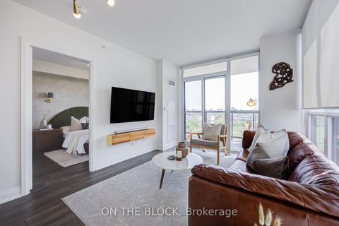 Photo 2 at 810 - 1461 Lawrence Avenue W, Amesbury, Toronto