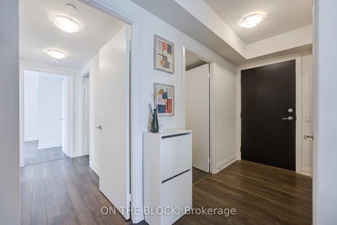 Photo 10 at 810 - 1461 Lawrence Avenue W, Amesbury, Toronto
