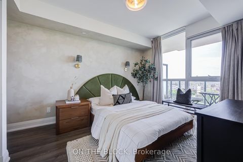 Photo 11 at 810 - 1461 Lawrence Avenue W, Amesbury, Toronto