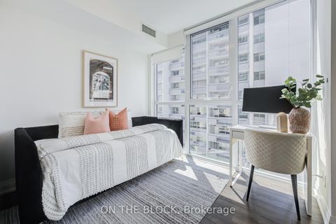 Photo 15 at 810 - 1461 Lawrence Avenue W, Amesbury, Toronto