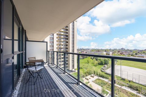 Photo 19 at 810 - 1461 Lawrence Avenue W, Amesbury, Toronto