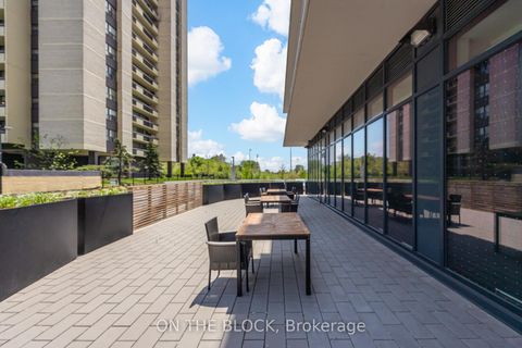 Photo 34 at 810 - 1461 Lawrence Avenue W, Amesbury, Toronto