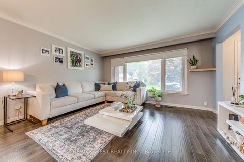 Photo 6 at 65 North Park Drive, Maple Leaf, Toronto