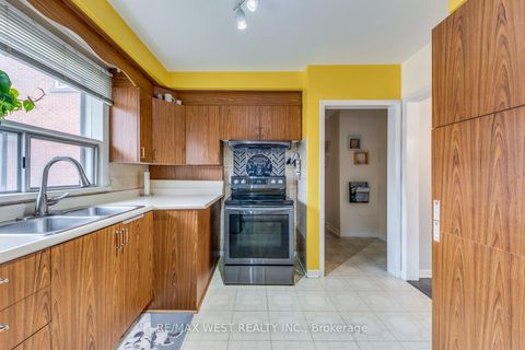 Photo 16 at 65 North Park Drive, Maple Leaf, Toronto