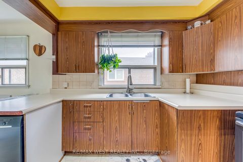 Photo 17 at 65 North Park Drive, Maple Leaf, Toronto