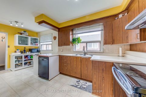 Photo 18 at 65 North Park Drive, Maple Leaf, Toronto