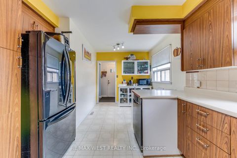 Photo 20 at 65 North Park Drive, Maple Leaf, Toronto