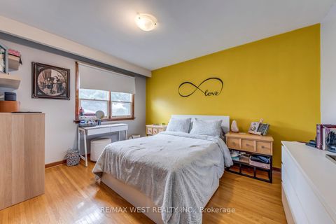 Photo 24 at 65 North Park Drive, Maple Leaf, Toronto