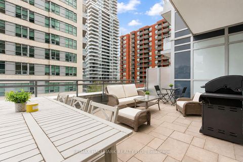 Photo 5 at 408 - 89 Dunfield Avenue, Mount Pleasant West, Toronto