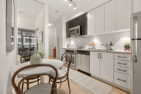 Photo 11 at 408 - 89 Dunfield Avenue, Mount Pleasant West, Toronto
