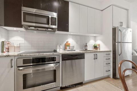Photo 14 at 408 - 89 Dunfield Avenue, Mount Pleasant West, Toronto