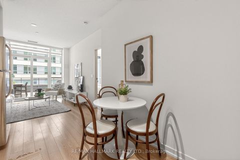 Photo 17 at 408 - 89 Dunfield Avenue, Mount Pleasant West, Toronto
