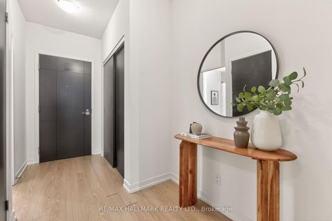 Photo 21 at 408 - 89 Dunfield Avenue, Mount Pleasant West, Toronto