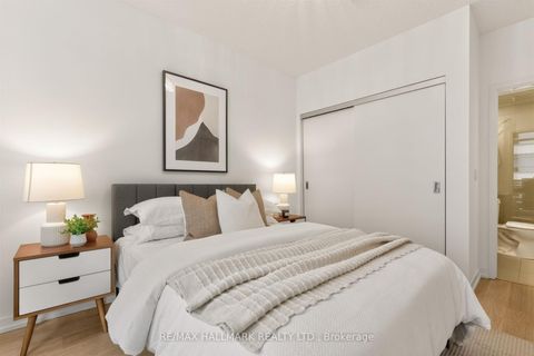 Photo 23 at 408 - 89 Dunfield Avenue, Mount Pleasant West, Toronto