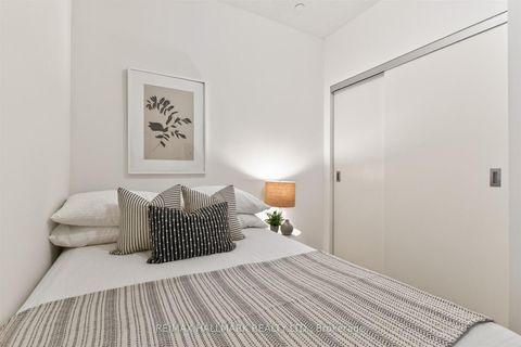Photo 31 at 408 - 89 Dunfield Avenue, Mount Pleasant West, Toronto
