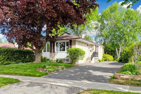 Photo 0 at 33 Ada Crescent, Bendale, Toronto