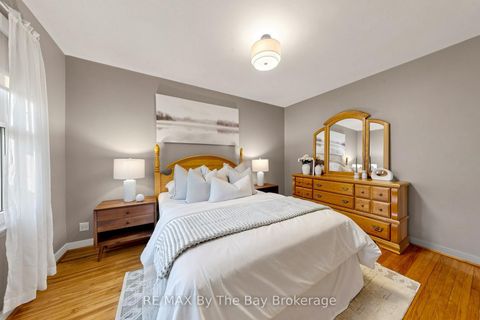 Photo 15 at 33 Ada Crescent, Bendale, Toronto