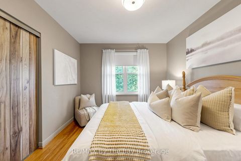 Photo 16 at 33 Ada Crescent, Bendale, Toronto