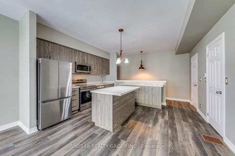 Photo 9 at 13 - 10 Carnation Avenue, Long Branch, Toronto
