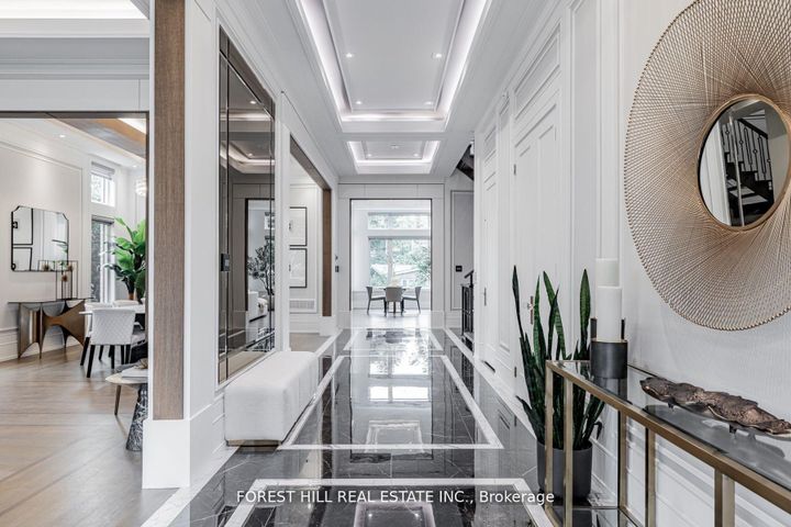 Photo 3 at 49 Ravenscroft Circle, Bayview Village, Toronto