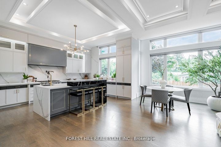 Photo 11 at 49 Ravenscroft Circle, Bayview Village, Toronto
