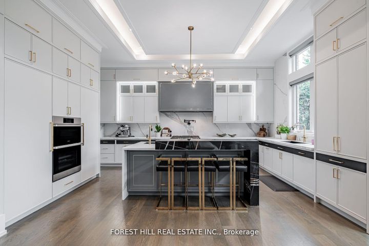 Photo 15 at 49 Ravenscroft Circle, Bayview Village, Toronto