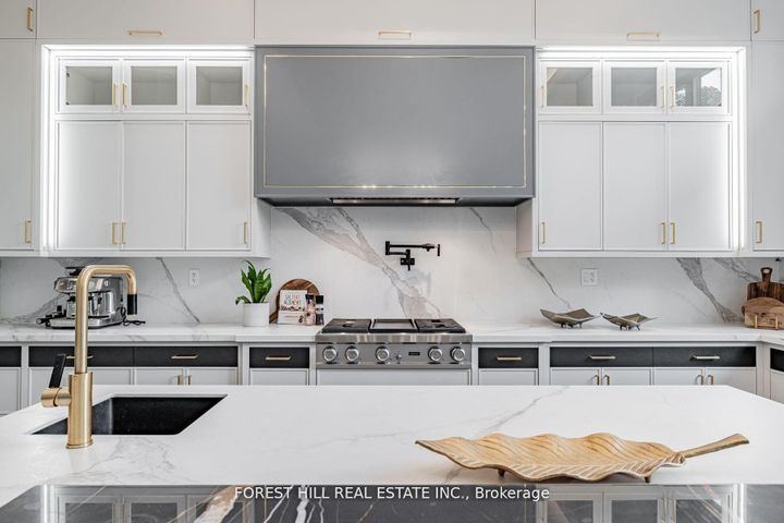 Photo 17 at 49 Ravenscroft Circle, Bayview Village, Toronto