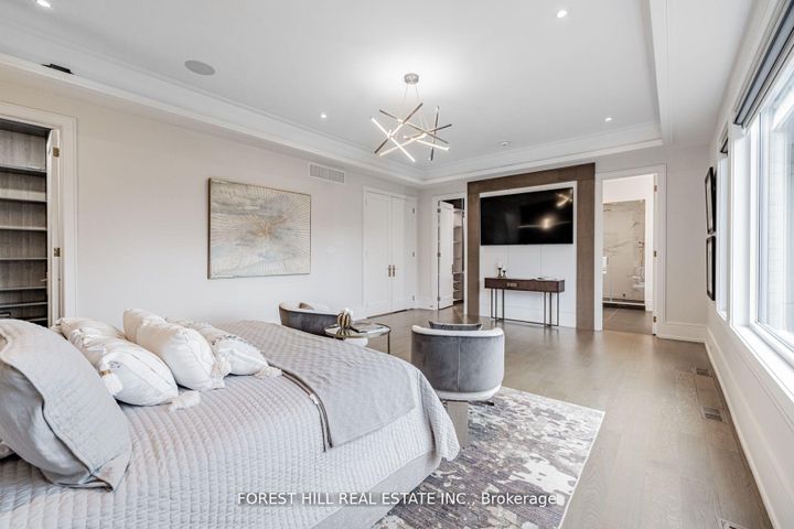 Photo 24 at 49 Ravenscroft Circle, Bayview Village, Toronto