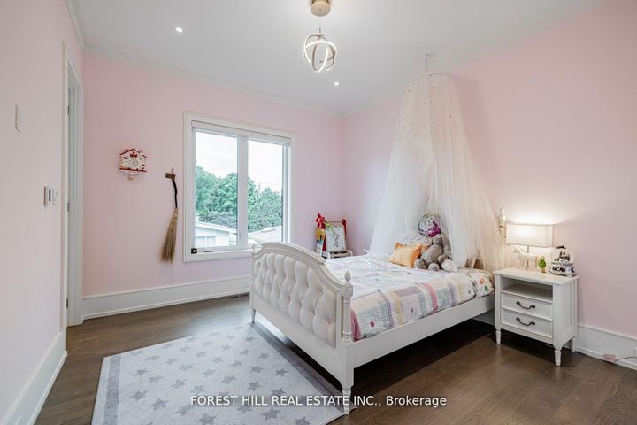 Photo 28 at 49 Ravenscroft Circle, Bayview Village, Toronto
