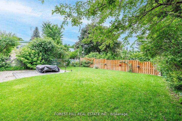 Photo 37 at 49 Ravenscroft Circle, Bayview Village, Toronto