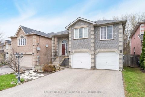Photo 2 at 45 Hawkins Drive, Ardagh, Barrie