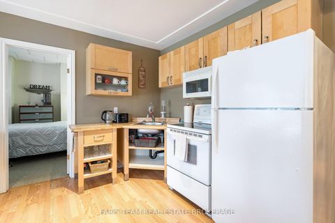Photo 25 at 45 Hawkins Drive, Ardagh, Barrie