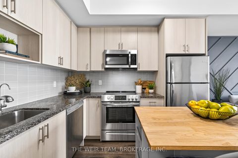 Photo 7 at 308 - 1120 Briar Hill Avenue, Belgravia, Toronto