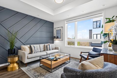 Photo 10 at 308 - 1120 Briar Hill Avenue, Belgravia, Toronto