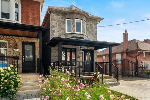 Photo 1 at 197 Lambton Avenue, Smythe, Toronto