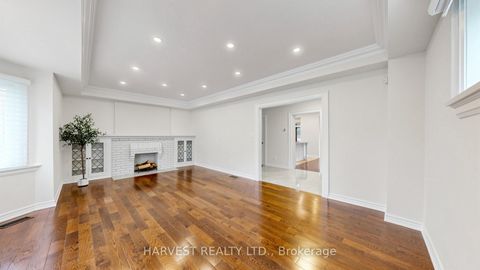 Photo 5 at 49 Chudleigh Avenue, Lawrence Park South, Toronto