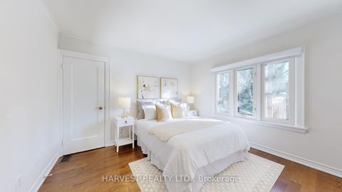 Photo 16 at 49 Chudleigh Avenue, Lawrence Park South, Toronto