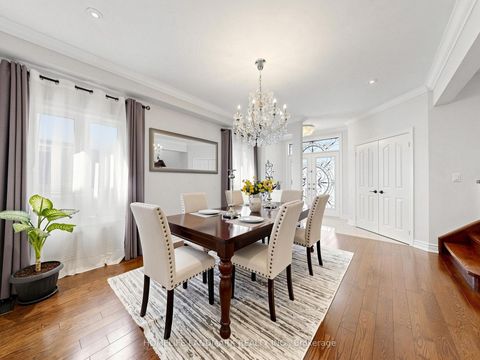 Photo 7 at 11 Headwater Crescent, Oak Ridges Lake Wilcox, Richmond Hill
