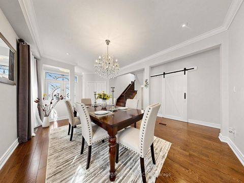 Photo 9 at 11 Headwater Crescent, Oak Ridges Lake Wilcox, Richmond Hill