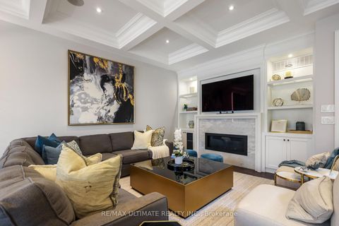 Photo 7 at 31 Presteign Avenue, Parkview, Toronto