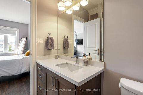 Photo 21 at 31 Presteign Avenue, Parkview, Toronto