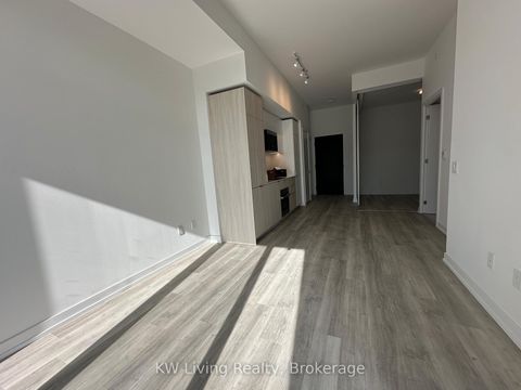 Photo 10 at 616 - 28 Eastern Avenue, Moss Park, Toronto