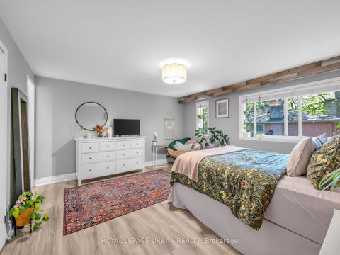 Photo 12 at 95 Oakridge Drive, Cliffcrest, Toronto