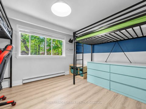 Photo 15 at 95 Oakridge Drive, Cliffcrest, Toronto